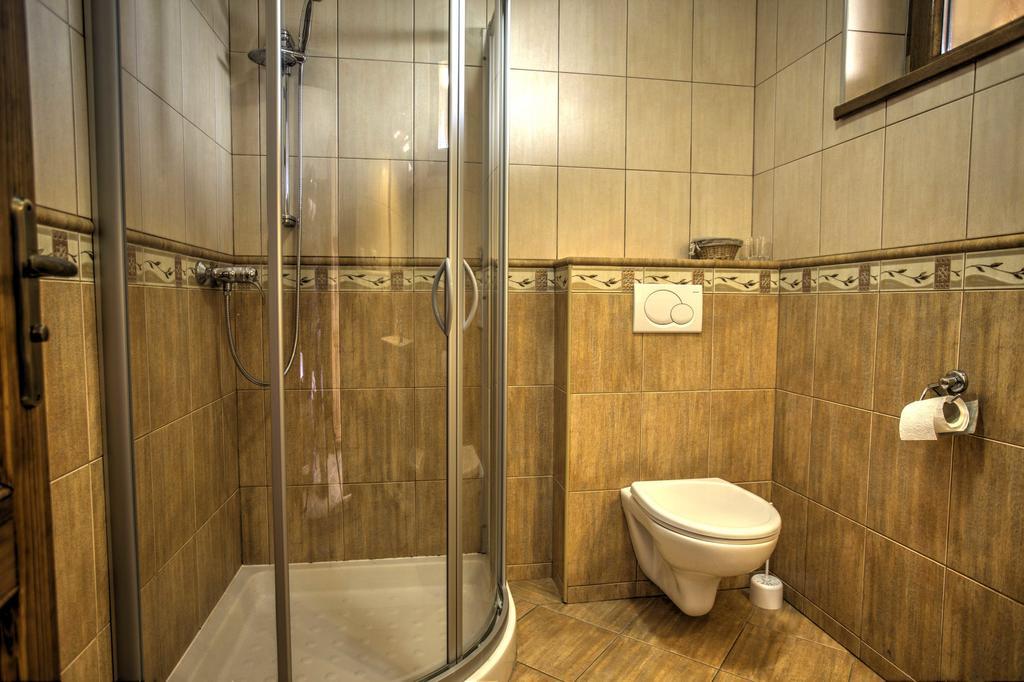 Penzión Grobský Dvor Slovensky Grob Habitación foto
